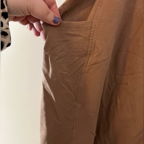 Woman’s Old Navy Shorts 3X Bundle - Picture 3 of 11